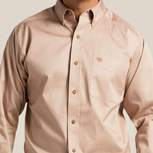 Load image into Gallery viewer, Ariat Men&#39;s Solid Twill Classic Fit Shirt 00505 - Khaki
