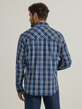 Cargar imagen en el visor de la galería, Men&#39;s Wrangler Modern Fit Long Sleeve Shirt 37990
