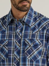 Cargar imagen en el visor de la galería, Men&#39;s Wrangler Modern Fit Long Sleeve Shirt 37990
