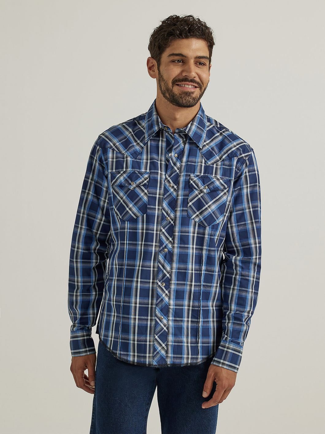 Men's Wrangler Modern Fit Long Sleeve Shirt 37990