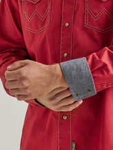 Cargar imagen en el visor de la galería, Men&#39;s Wrangler Retro Premium Long Sleeve Shirt 38147
