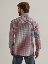 Cargar imagen en el visor de la galería, Men&#39;s Wrangler Retro Core Long Sleeve Shirt 44301
