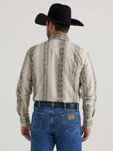 Load image into Gallery viewer, Men&#39;s Wrangler Checotah Printed Long Sleeve Shirt 44418
