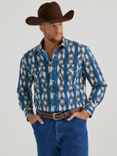 Cargar imagen en el visor de la galería, Men&#39;s Wrangler Checotah Long Sleeve Snap Shirt 44419
