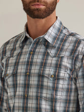 Cargar imagen en el visor de la galería, Men&#39;s Wrangler Retro Premium Long Sleeve Shirt 44562
