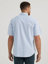 Cargar imagen en el visor de la galería, Men&#39;s Wrangler 20x Competition Advanced Comfort Short Sleeve Snap Shirt 44706
