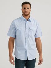 Cargar imagen en el visor de la galería, Men&#39;s Wrangler 20x Competition Advanced Comfort Short Sleeve Snap Shirt 44706
