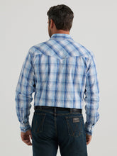 Cargar imagen en el visor de la galería, Men&#39;s Wrangler 20x Competition Advanced Comfort Long Sleeve Snap Shirt 44707
