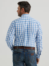 Cargar imagen en el visor de la galería, Men&#39;s Wrangler George Strait Long Sleeve Shirt 44871
