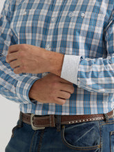 Cargar imagen en el visor de la galería, Men&#39;s Wrangler George Strait Long Sleeve Shirt 44888
