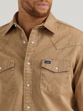 Cargar imagen en el visor de la galería, Men&#39;s Wrangler Western Snap Long Sleeve Shirt 45070
