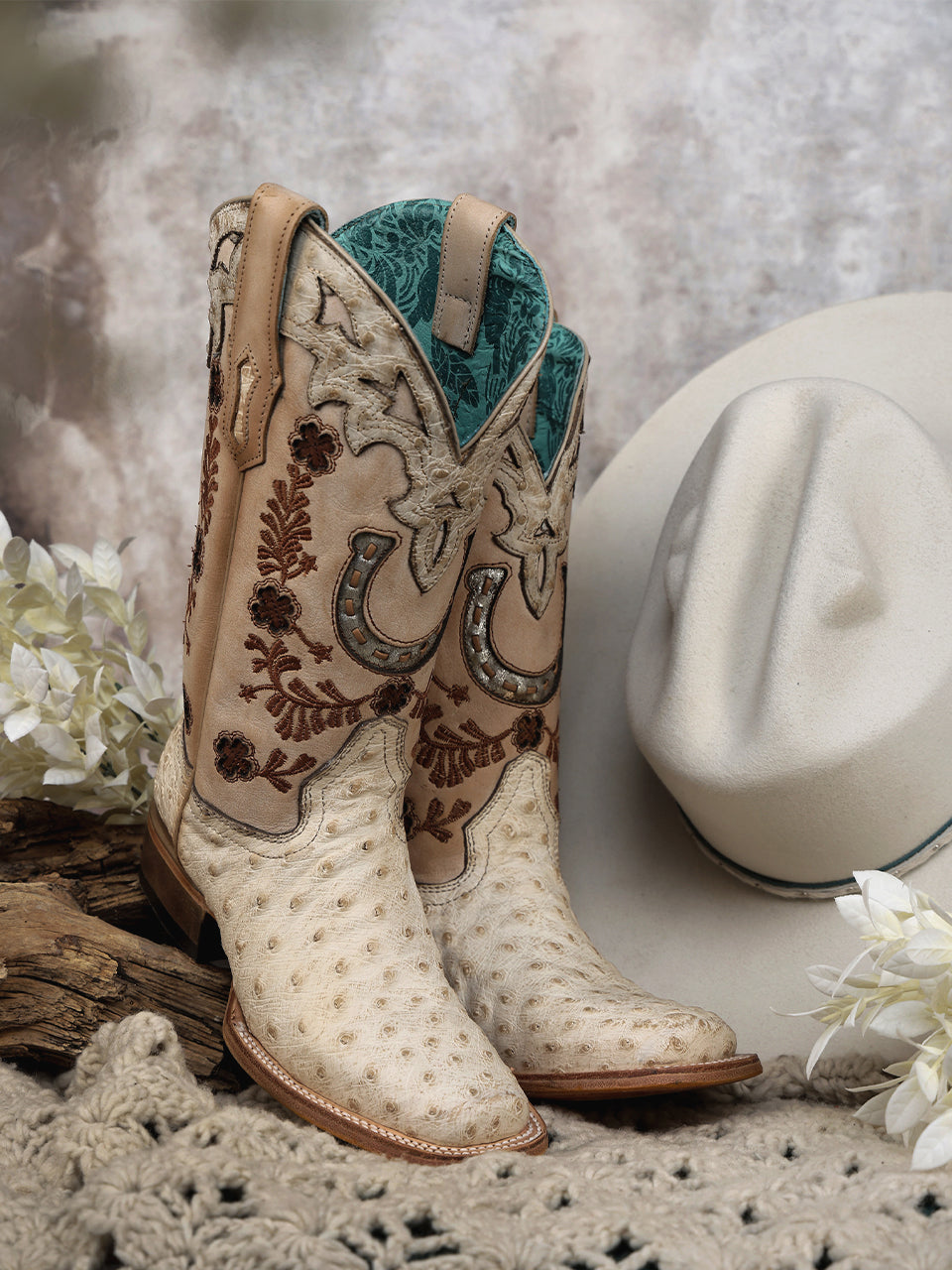 Corral Women's Ostrich Horseshoe Overlay & Embroidery Cowboy Boot A4850 - Ivory