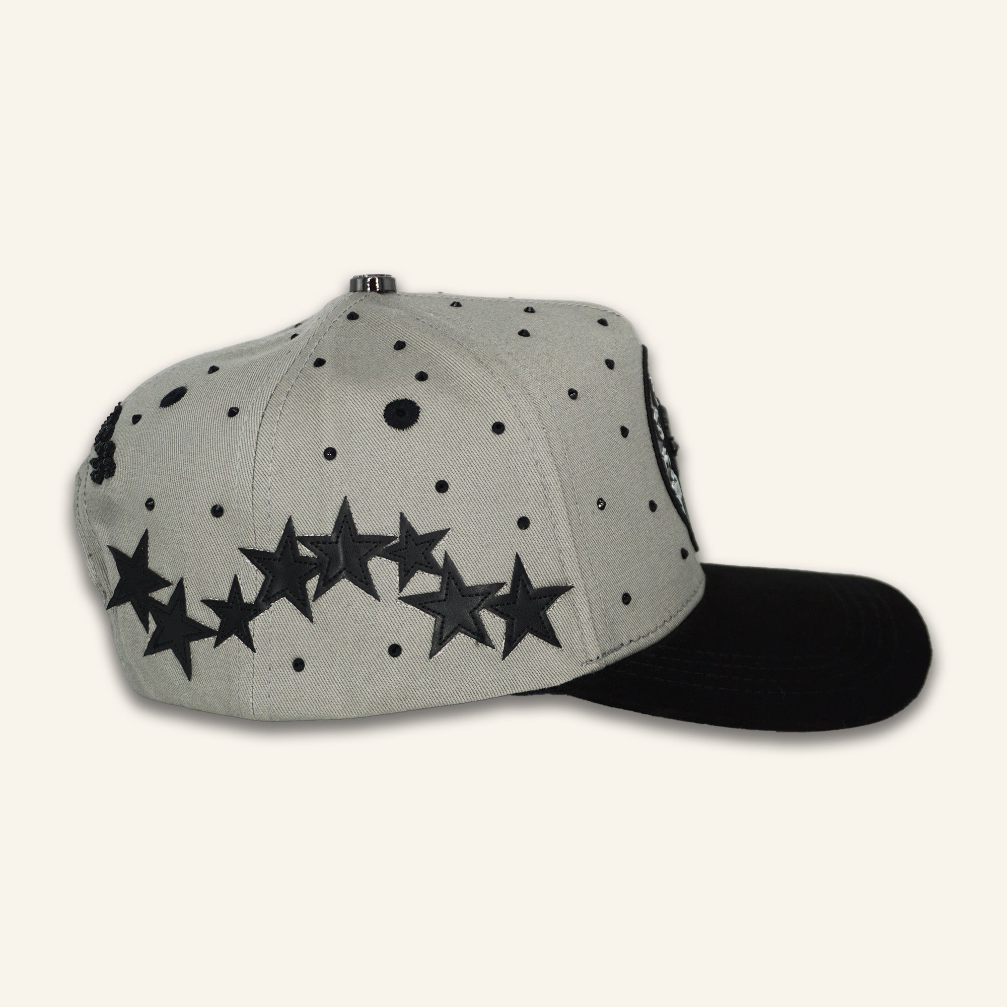 Bigg Boss Grey Hat BB104