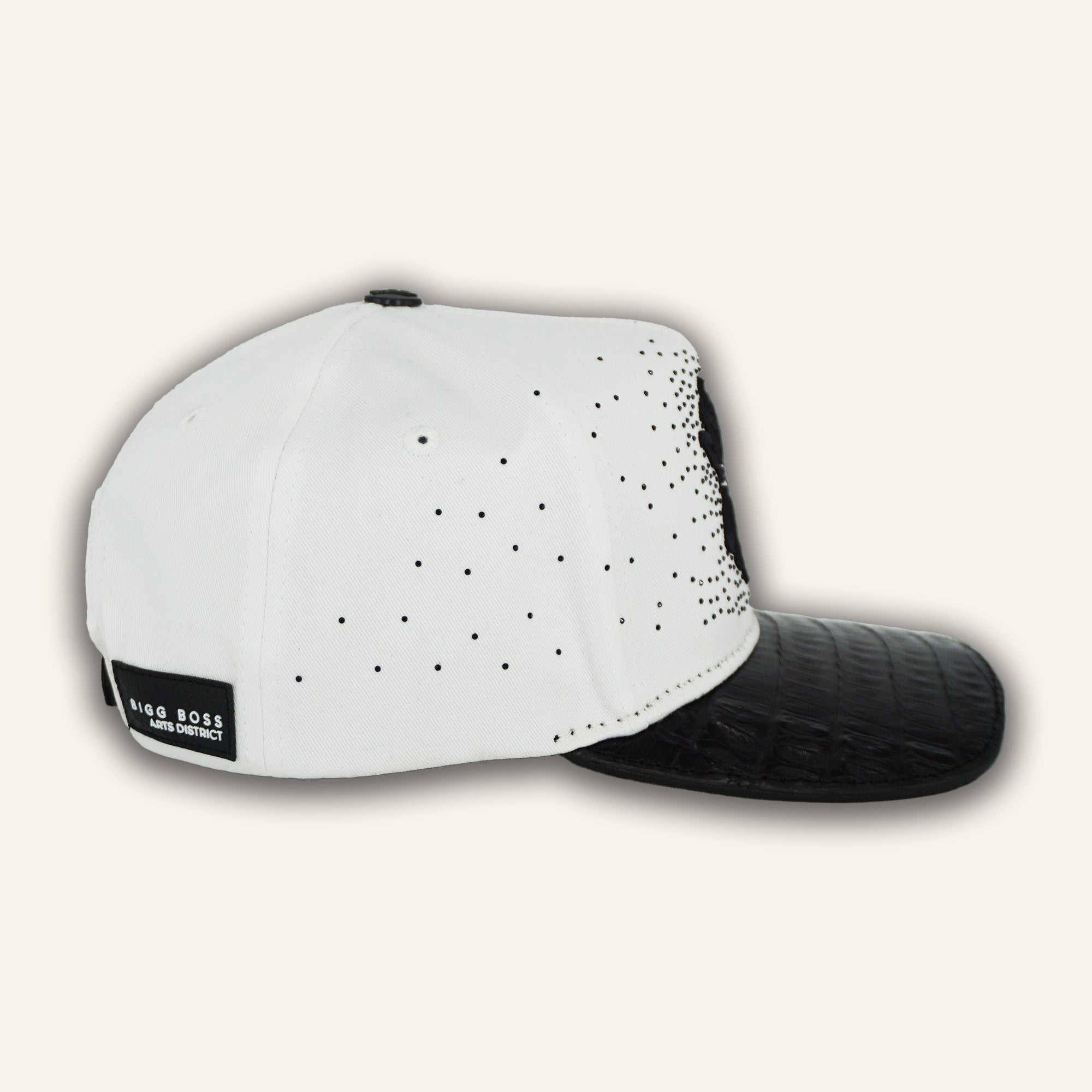 Bigg Boss AMR 4 Letras White / Caiman Black Hat