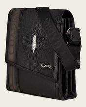 Cargar imagen en el visor de la galería, Cuadra Black Stingray Shoulder Bag BOC03MA
