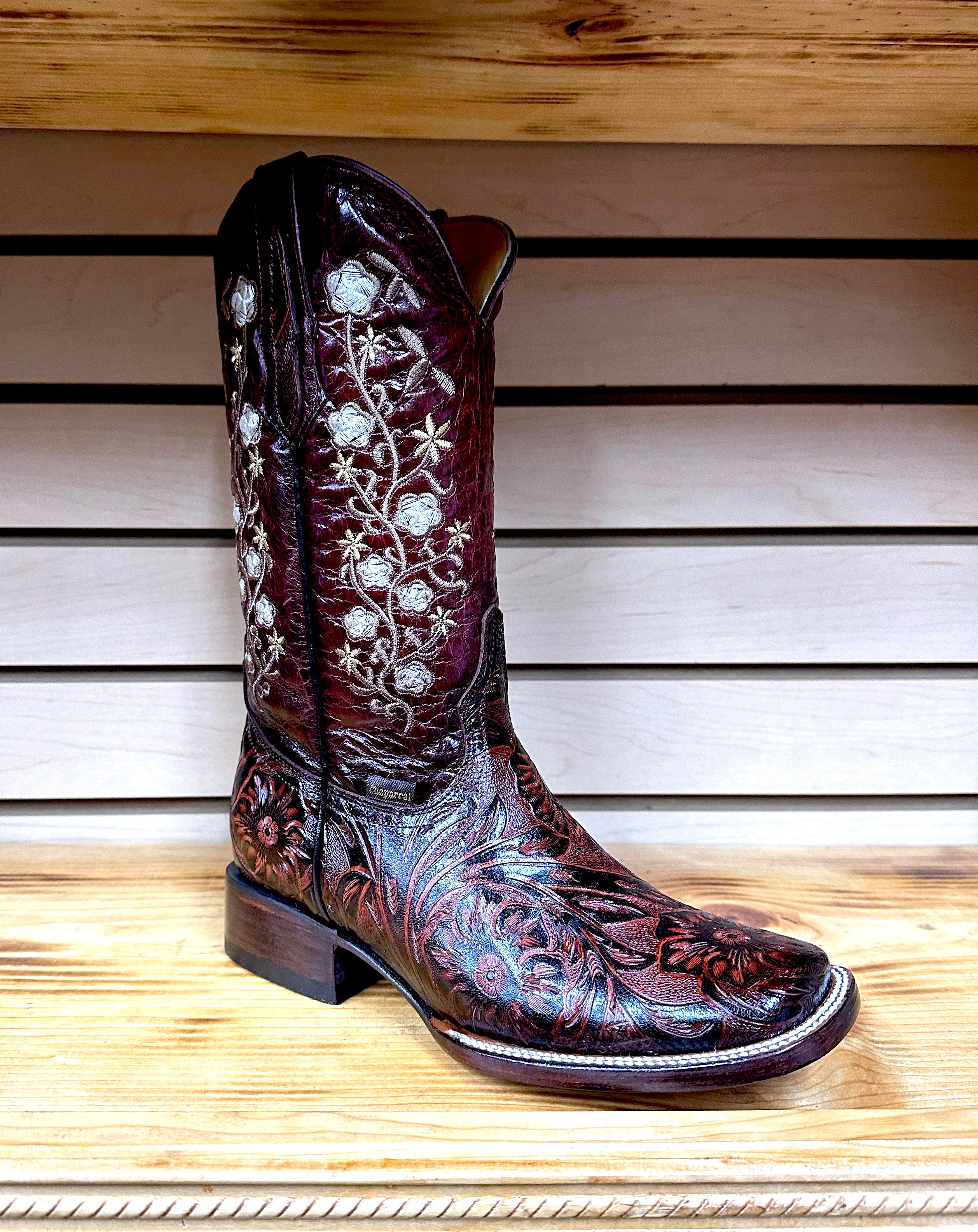 Chaparral Women's Tooled Square Toe Boot (Cincelada) 500DJ - Cognac