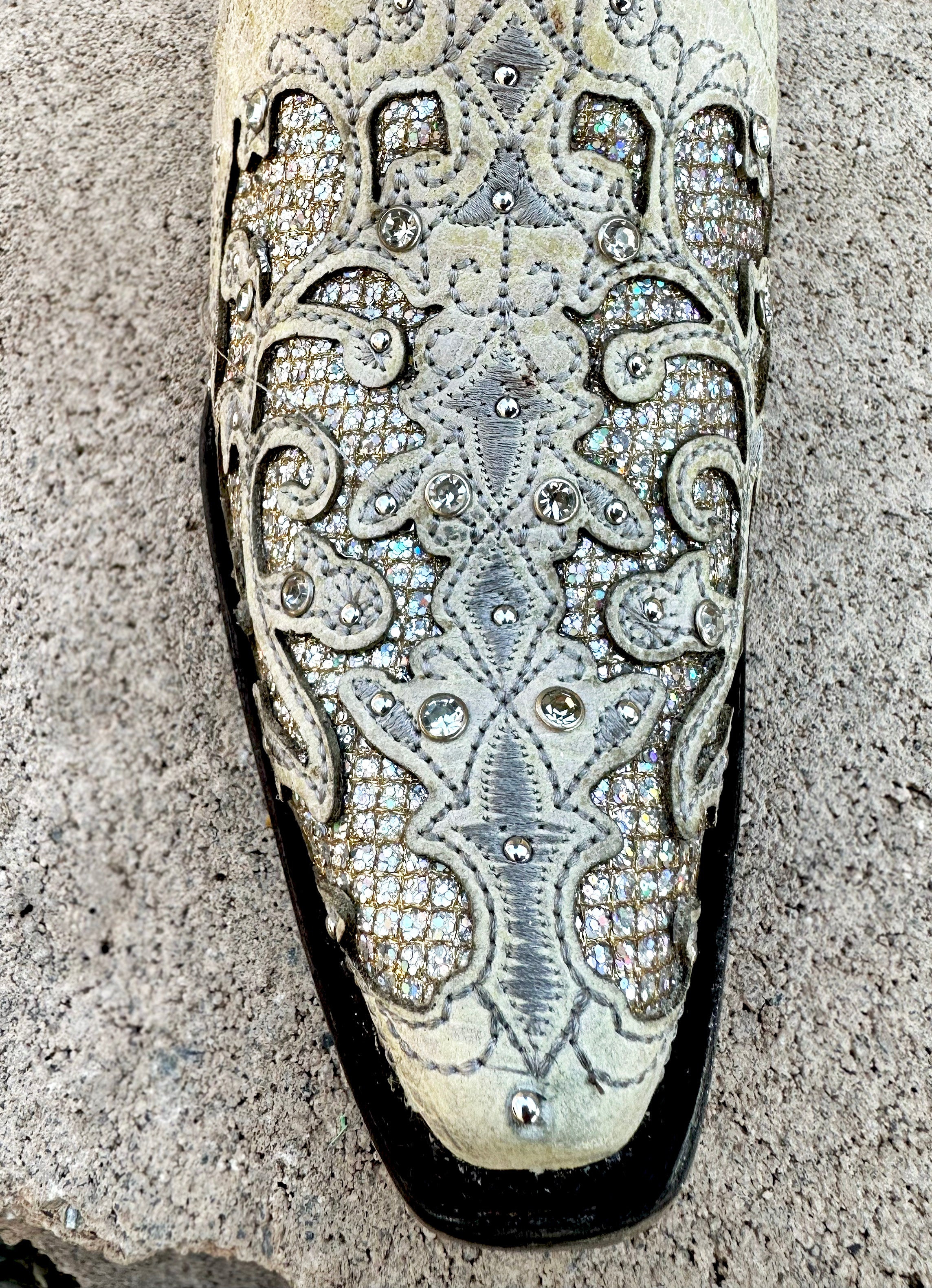 Corral Women's Snip Toe Boots A3322 - White Glitter Inlay & Crystals