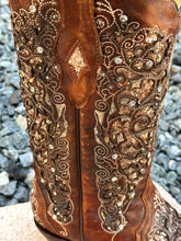 Cargar imagen en el visor de la galería, Corral Women&#39;s Snip Toe Boots A3671 Cognac Inlay, Flowered Embroidery &amp; Studs

