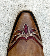 Cargar imagen en el visor de la galería, Corral Women&#39;s Snip Toe Boots C3924 Orix Inlay &amp; Embroidery Wing Tip
