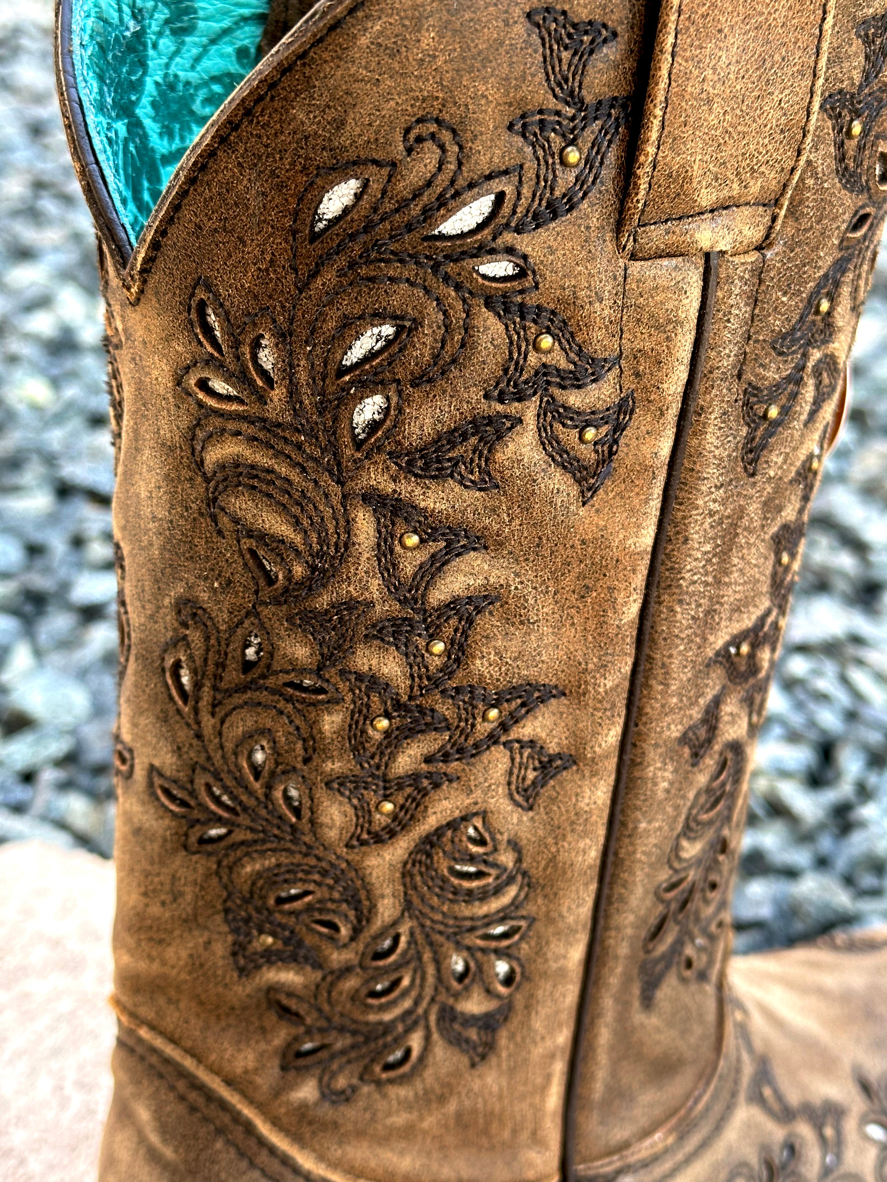 Corral Women's Square Toe Boots Inlay Embroidery & Studs Z5134 - Brown
