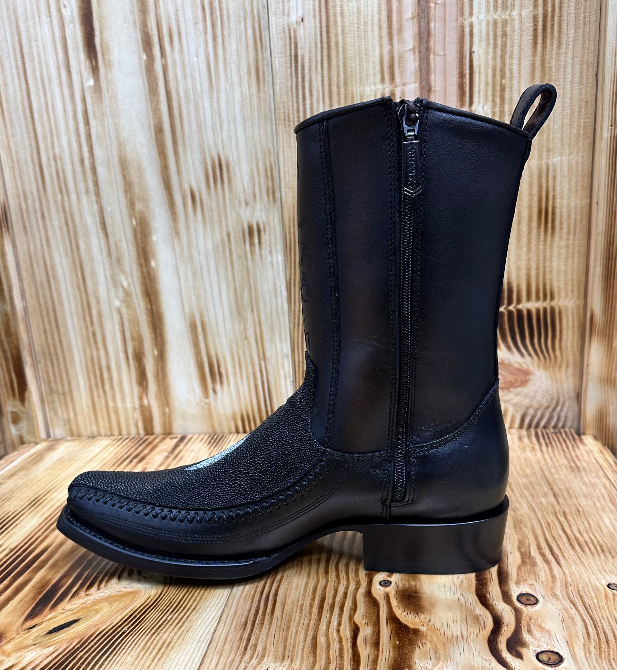 Cuadra Men’s Stingray Narrow Square Toe CU783 - Black