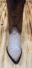 Cargar imagen en el visor de la galería, Cuadra Men&#39;s Ostrich Laser and Embroidery Snip Toe B22PA1 - Flame Orix
