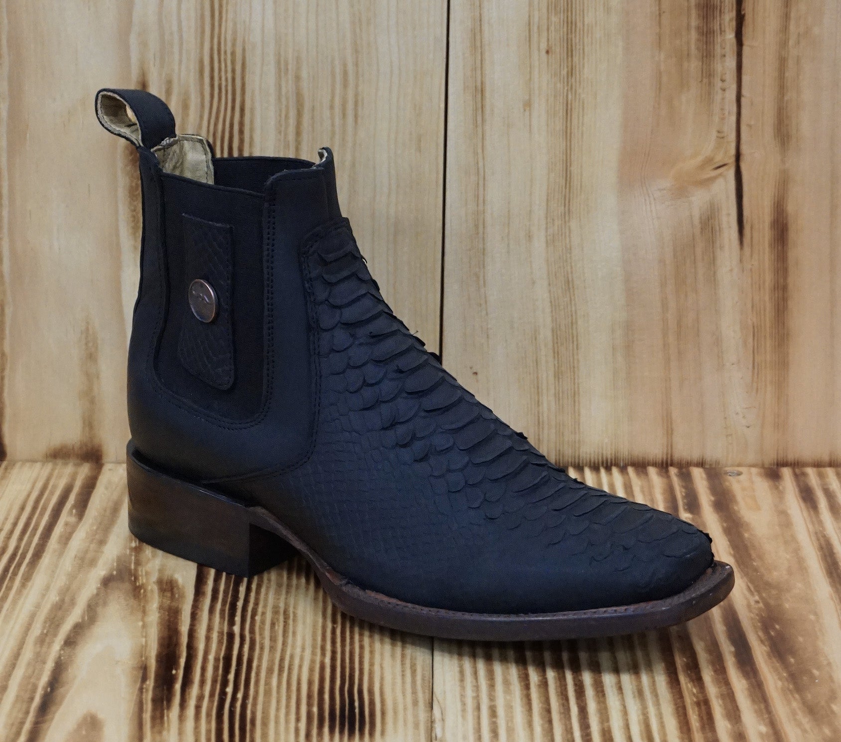 Hooch Men's Python Print Short Boot 800 /R6305- Nobuck Black