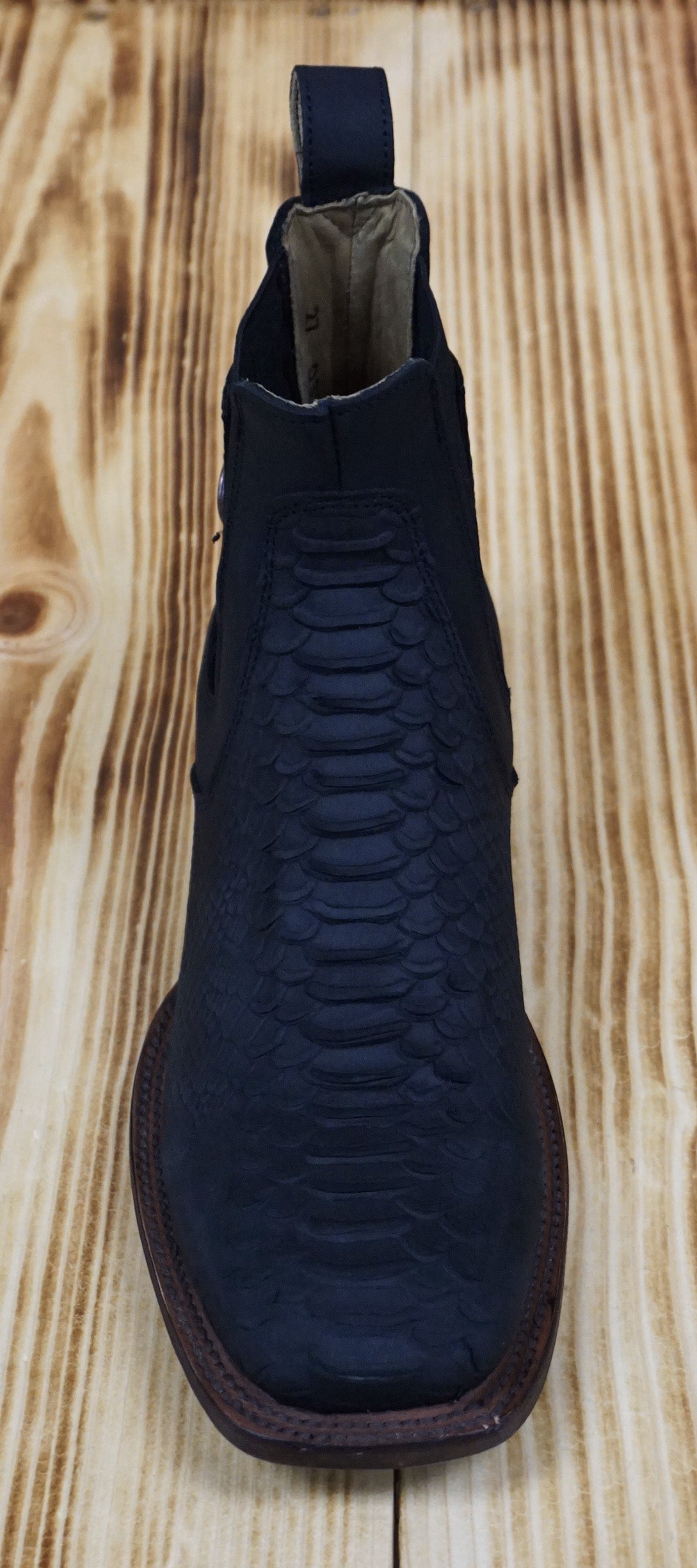 Hooch Men's Python Print Short Boot 800 /R6305- Nobuck Black