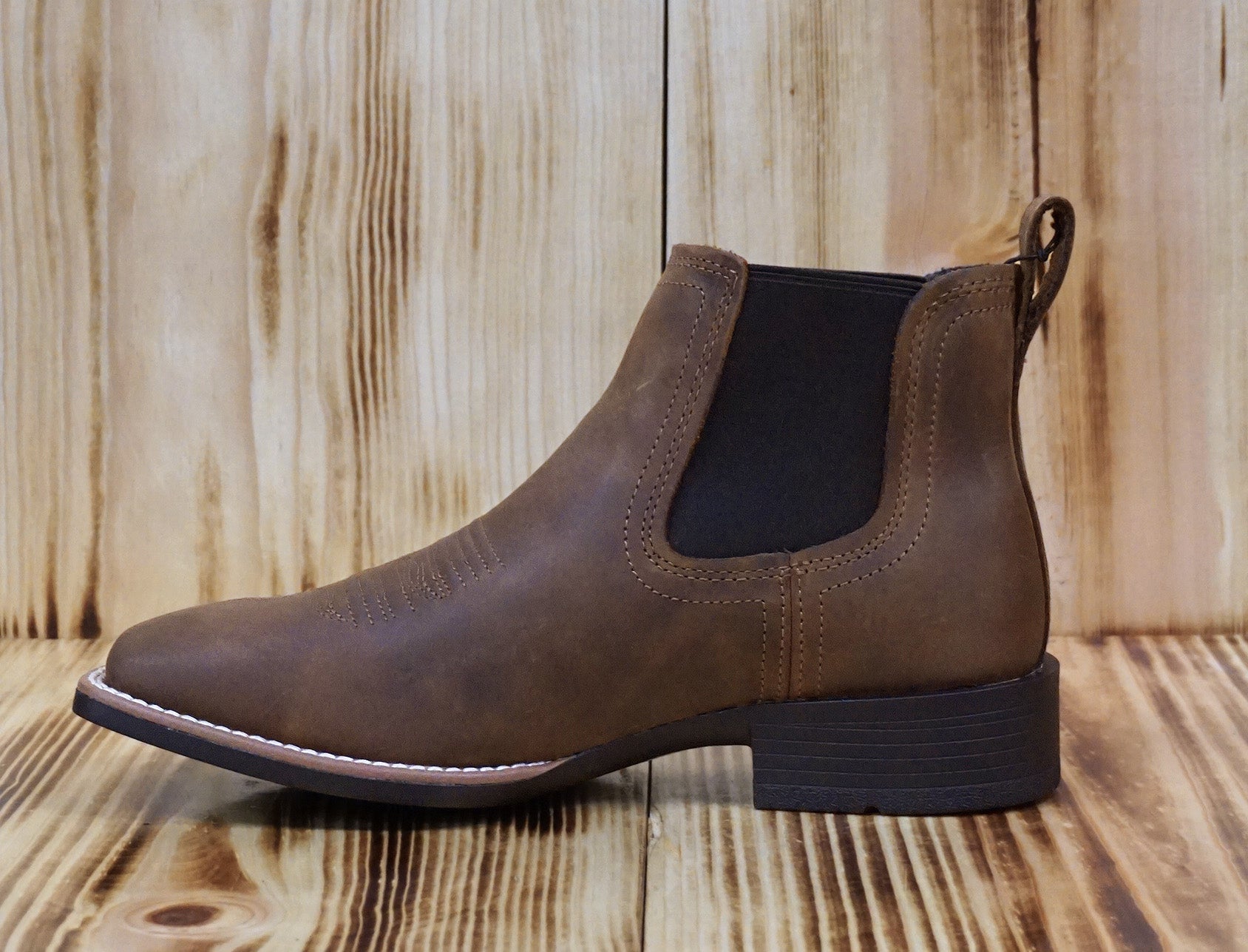 Ariat Men's Sport Booker Ultra Wide Square Toe 10031452 - Distressed Tan