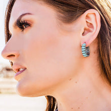 Cargar imagen en el visor de la galería, Montana Turquoise Run Earrings ER4772
