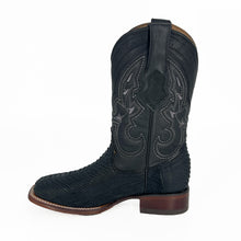 Load image into Gallery viewer, Gold Rush Men&#39;s Python Boot IS227 Isaac - Black
