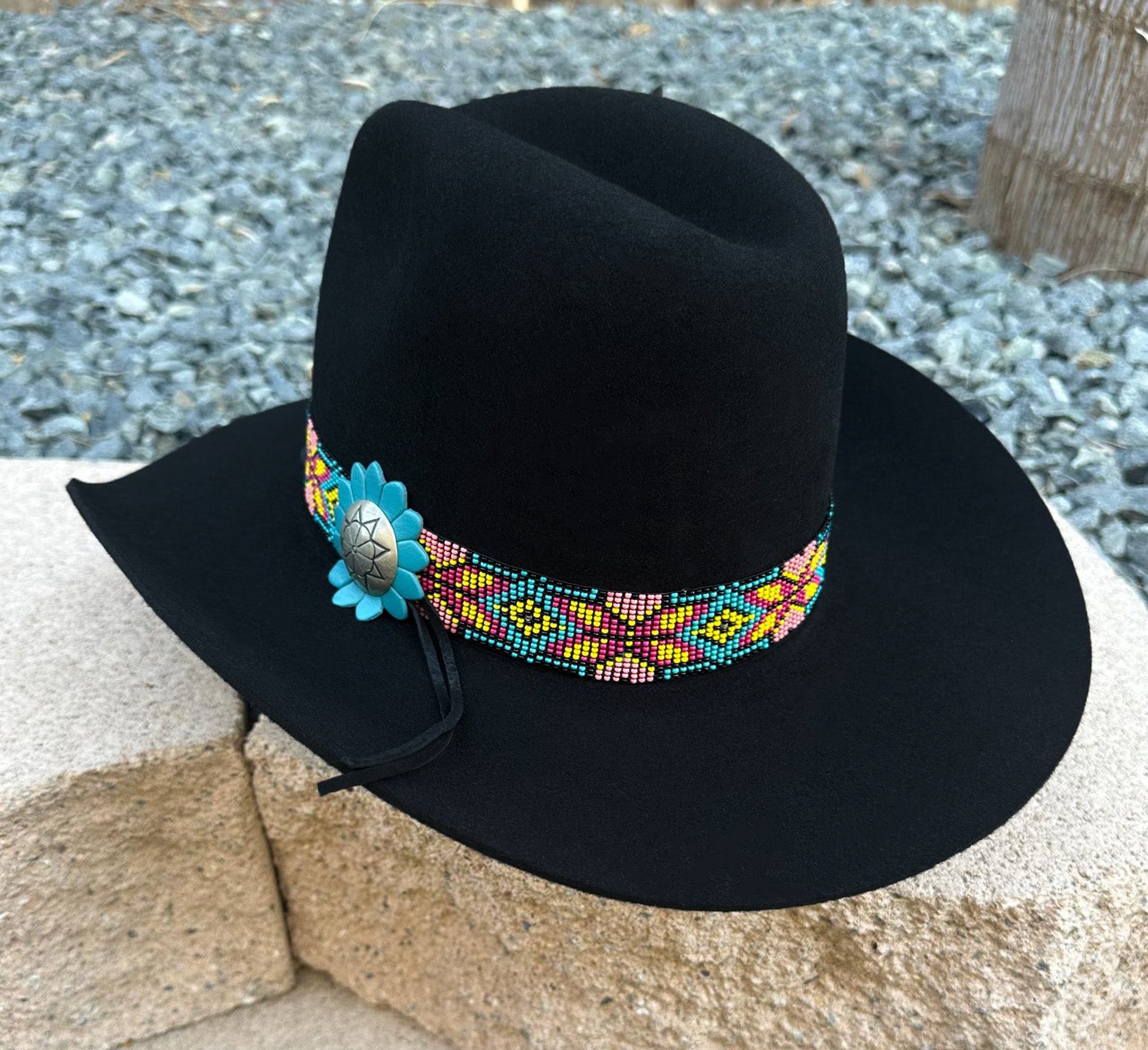 Charlie Horse Women's Hat "Gold Digger" - Black