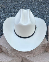 Load image into Gallery viewer, Sombrero Cuernos Chuecos 500x Ranch (Chaparral/Estilo Sinaloa)

