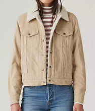 Load image into Gallery viewer, Levi&#39;s Women&#39;s Original Sherpa Trucker Jacket 0096 - Tan
