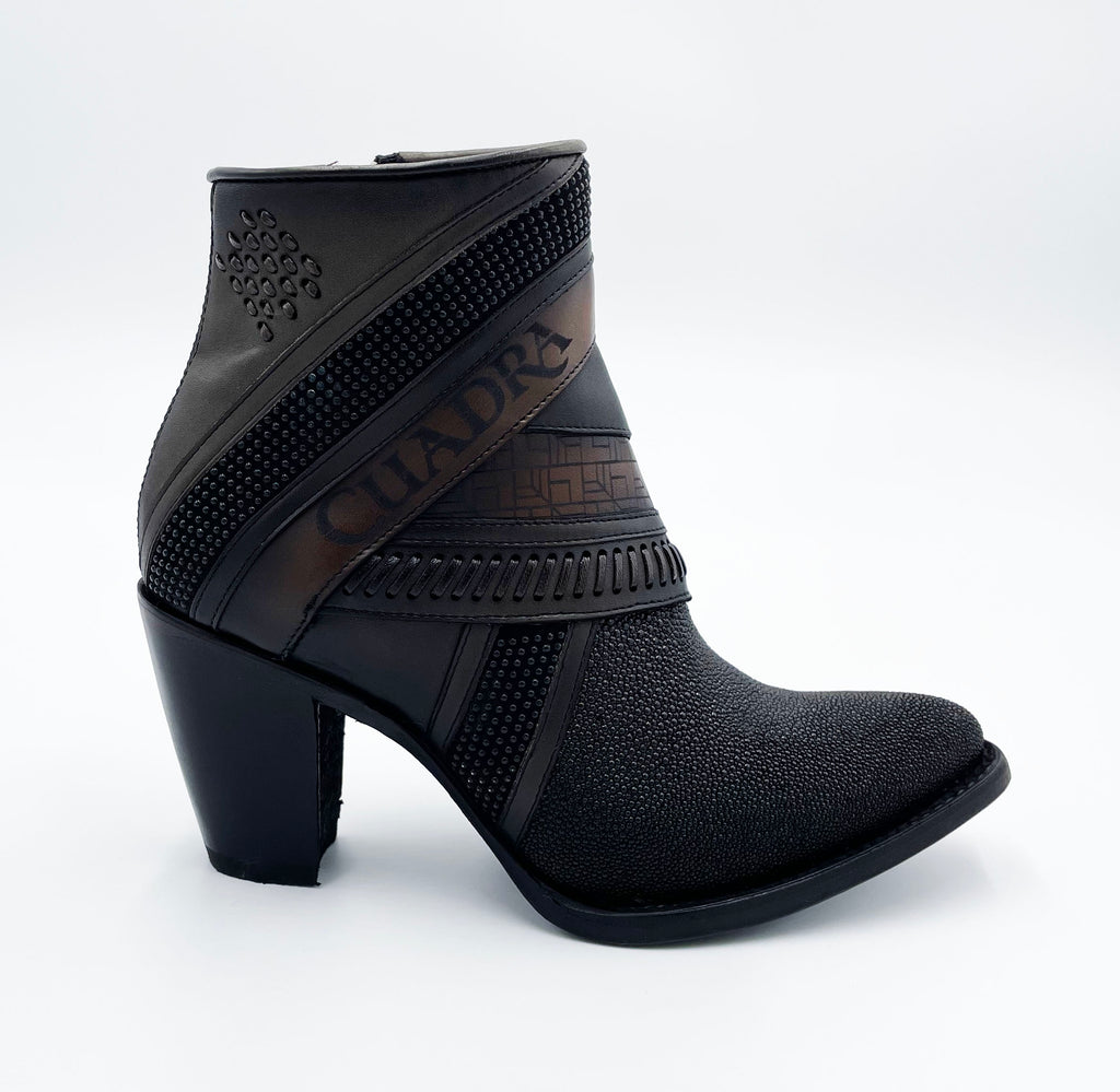 Cuadra Women's Black Stingray Laser & Woven Round Toe Ankle Boot 3F86MA