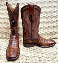 Load image into Gallery viewer, Bota Cuadra Wide Square Toe Fuscus Caiman Belly 3Z1OFY - Porto Maple

